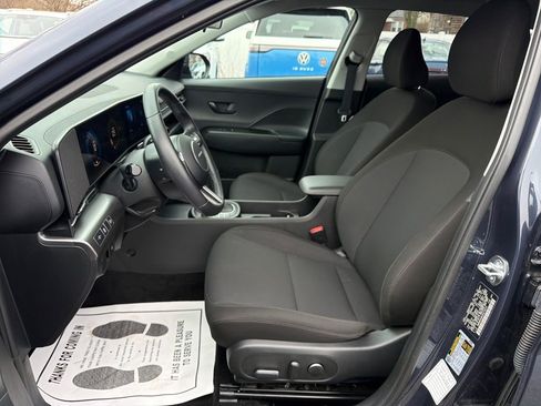 Used 2025 Hyundai Kona SEL image 14