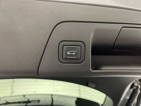 Certified 2023 Buick Envision Preferred w/ Sport Touring Package image 31