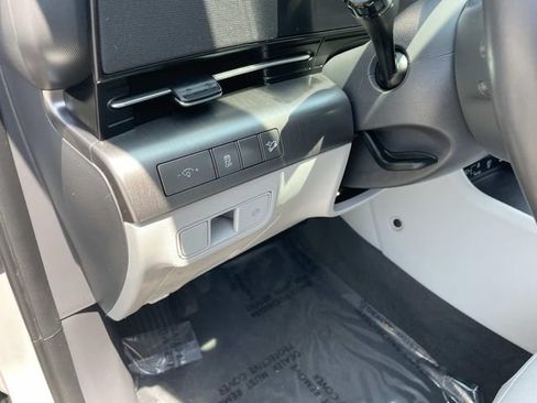 Used 2025 Hyundai Kona SEL AWD/4WD image 21