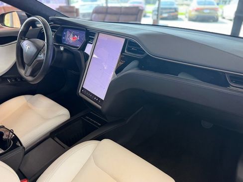 Used 2020 Tesla Model S Long Range Plus AWD/4WD image 21