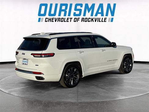 Used 2023 Jeep Grand Cherokee L Overland image 6