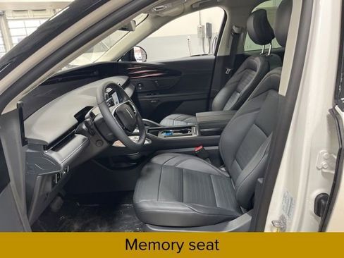 New 2026 Lincoln Nautilus Reserve w/ Jet Appearance Package image 15