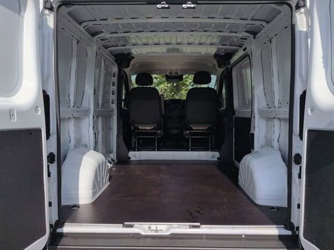 Used 2025 RAM ProMaster 1500 w/ Safety Group FWD image 13