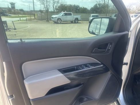 Used 2018 Chevrolet Colorado W/T w/ WT Convenience Package image 18