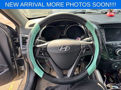 Used 2014 Hyundai Veloster Turbo FWD image 18