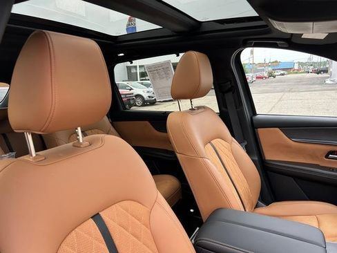 Used 2024 MAZDA CX-90 3.3 Turbo S w/ Premium Plus image 32