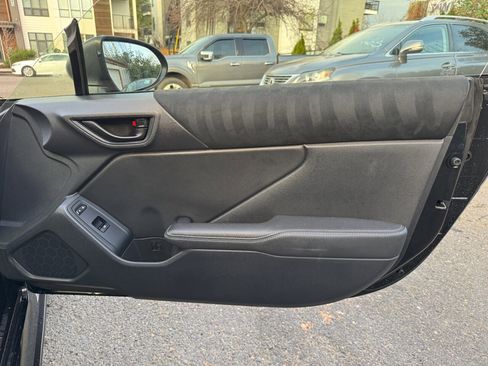 Used 2024 Toyota GR86 Premium image 18