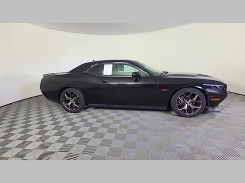 Used 2018 Dodge Challenger R/T Plus RWD image 34