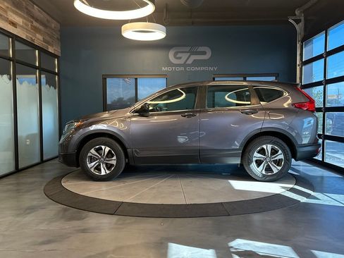Used 2017 Honda CR-V LX image 6