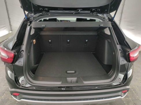 New 2026 Chevrolet Trax LT w/ Driver Confidence Package image 31