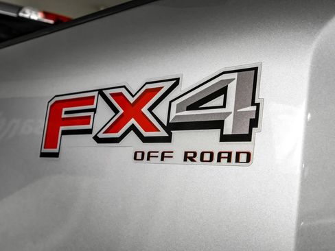 Used 2023 Ford F250 Lariat w/ FX4 Off-Road Package AWD/4WD image 45