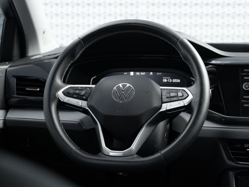 Used 2022 Volkswagen Taos SEL w/ Panoramic Sunroof Package AWD/4WD image 9