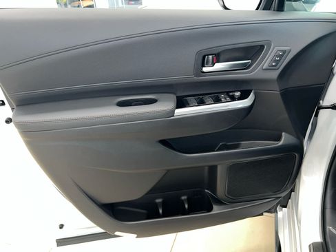 New 2026 Toyota Sienna Platinum AWD/4WD image 14