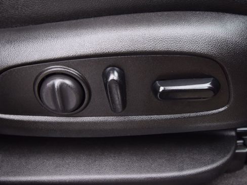 Used 2021 GMC Acadia Denali w/ Denali Technology Package image 28