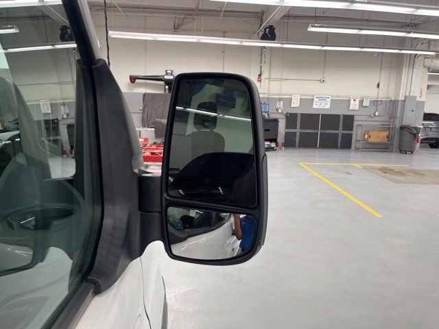 Used 2018 Ford Transit 350 XLT RWD image 12