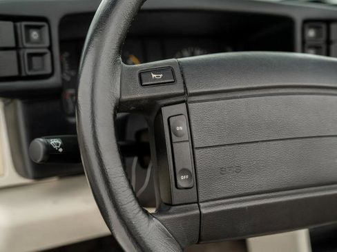 Used 1990 Ford Mustang LX image 11