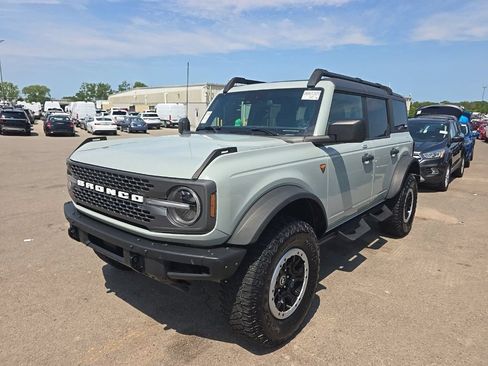 Used 2023 Ford Bronco Badlands w/ Sasquatch Package AWD/4WD image 1