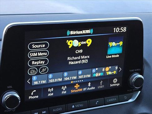 Used 2025 Nissan Sentra SV image 12