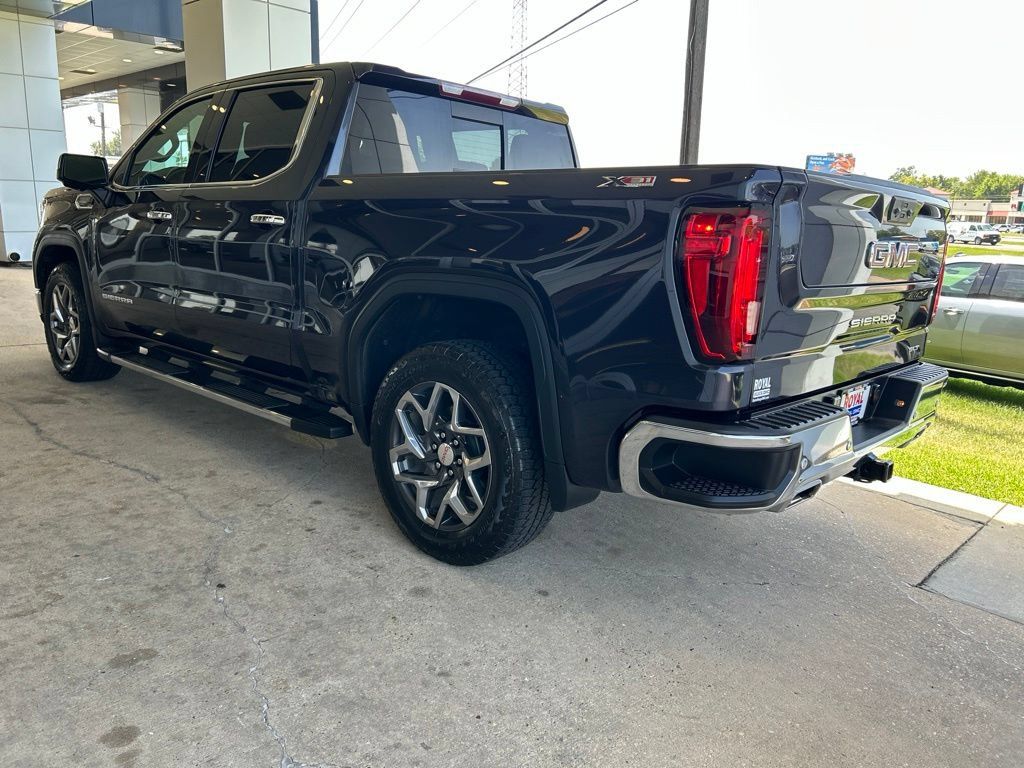 Certified 2024 GMC Sierra 1500 SLT AWD/4WD image 5