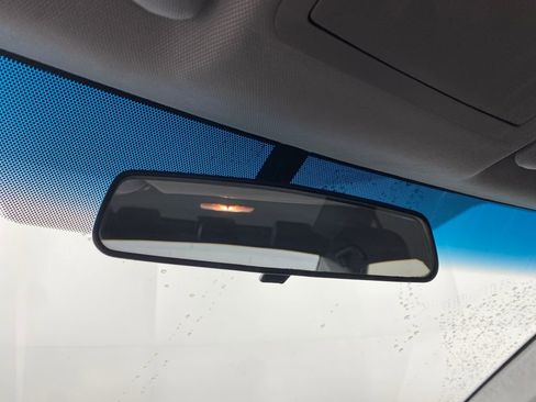 Used 2017 Toyota Camry SE image 24