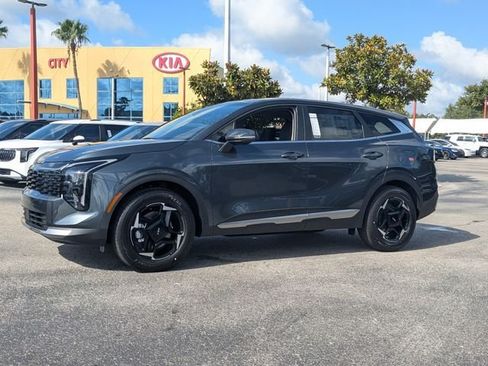 New 2026 Kia Sportage EX FWD image 2