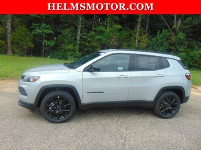 New 2026 Jeep Compass Latitude