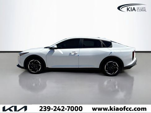New 2026 Kia K4 EX image 2