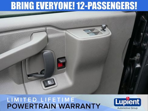 Used 2025 Chevrolet Express 3500 LT w/ LT Preferred Equipment Group image 14