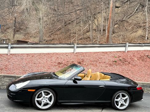 Used 2002 Porsche 911 Carrera image 4