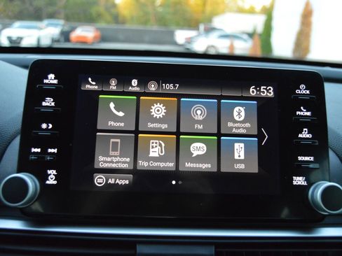 Used 2018 Honda Accord Sport image 10