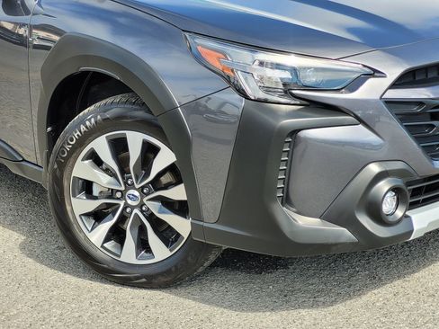 Used 2024 Subaru Outback Touring image 3