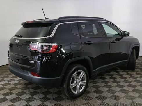 Used 2023 Jeep Compass Latitude w/ Convenience Group AWD/4WD image 14