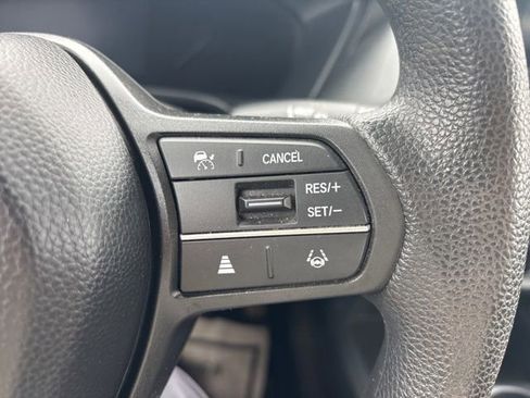 Used 2023 Honda HR-V LX image 13