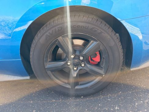 Used 2019 Ford Mustang Coupe RWD image 9