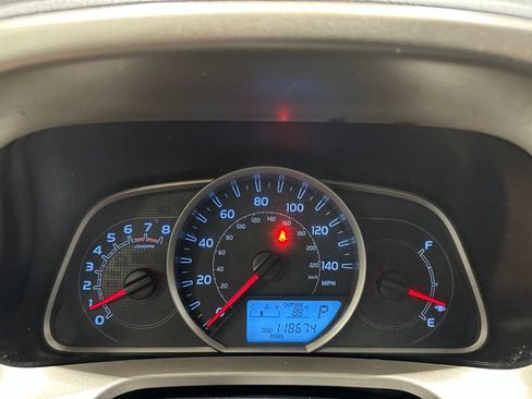 Used 2015 Toyota RAV4 LE w/ Four Season Floor Mat Package AWD/4WD image 9
