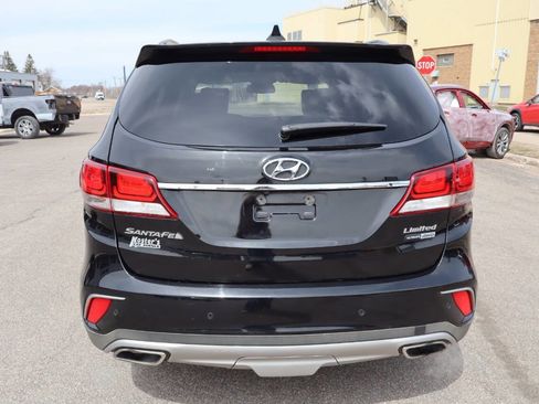 Used 2017 Hyundai Santa Fe Limited image 10