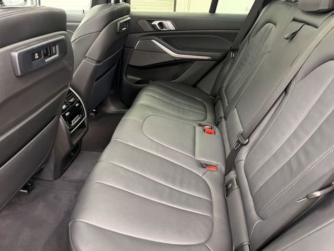 Used 2021 BMW X5 xDrive40i w/ Premium Package AWD/4WD image 14