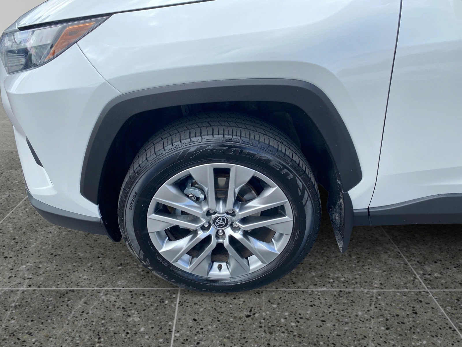 Used 2023 Toyota RAV4 XLE Premium FWD image 14