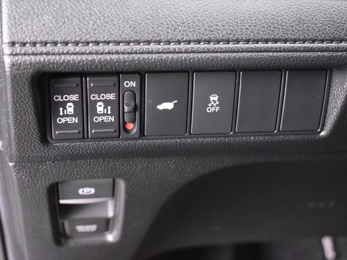 Used 2025 Honda Odyssey Sport-L image 30