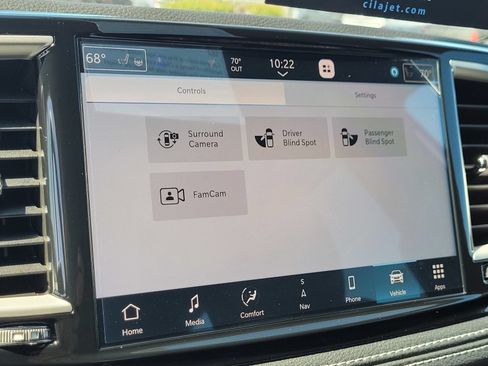 New 2027 Chrysler Pacifica Select w/ Family Tech Group FWD image 19