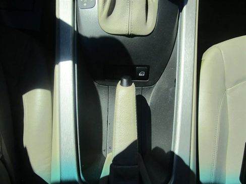 Used 2003 BMW Z4 2.5i image 26