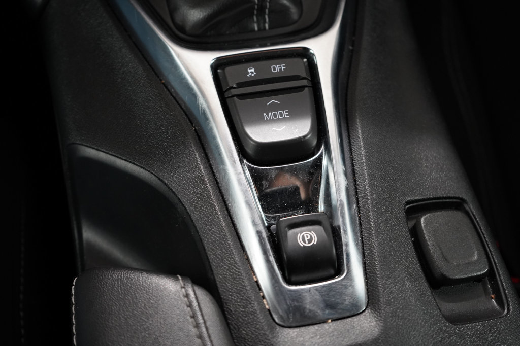 Used 2023 Chevrolet Camaro LT RWD image 23