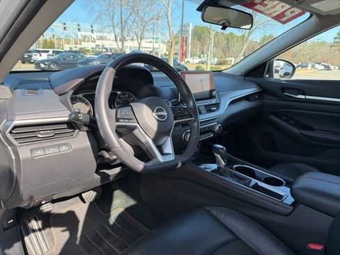 Used 2024 Nissan Altima 2.5 SR image 9