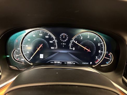 Used 2018 BMW 740i xDrive AWD/4WD image 34