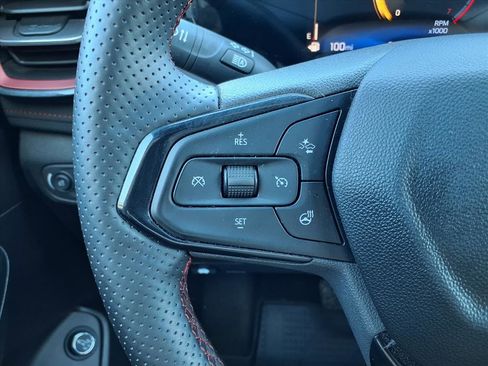 Used 2025 Chevrolet TrailBlazer RS w/ Convenience Package image 22