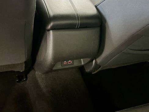 Used 2025 Nissan Altima 2.5 SV image 27