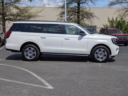 New 2026 Ford Expedition Max Active AWD/4WD image 3