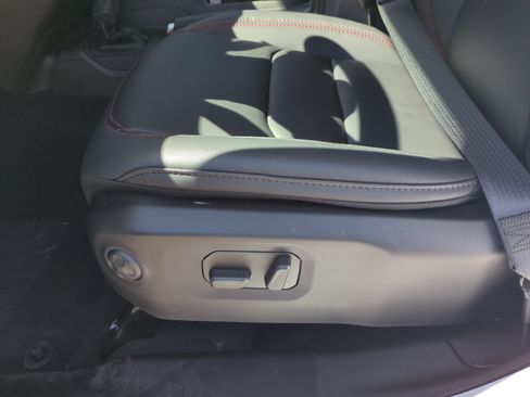 New 2026 Jeep Gladiator Rubicon AWD/4WD image 14