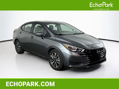 Used 2025 Nissan Versa SV FWD image 1