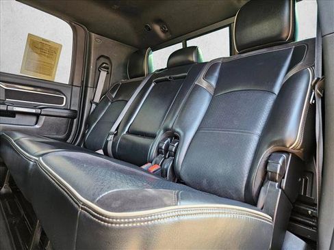 Used 2019 RAM 2500 Laramie w/ Night Edition image 18